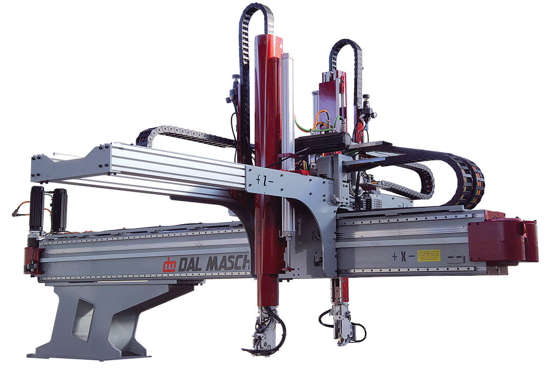 Robot-6-axe-electrice-si-4-pneumatice